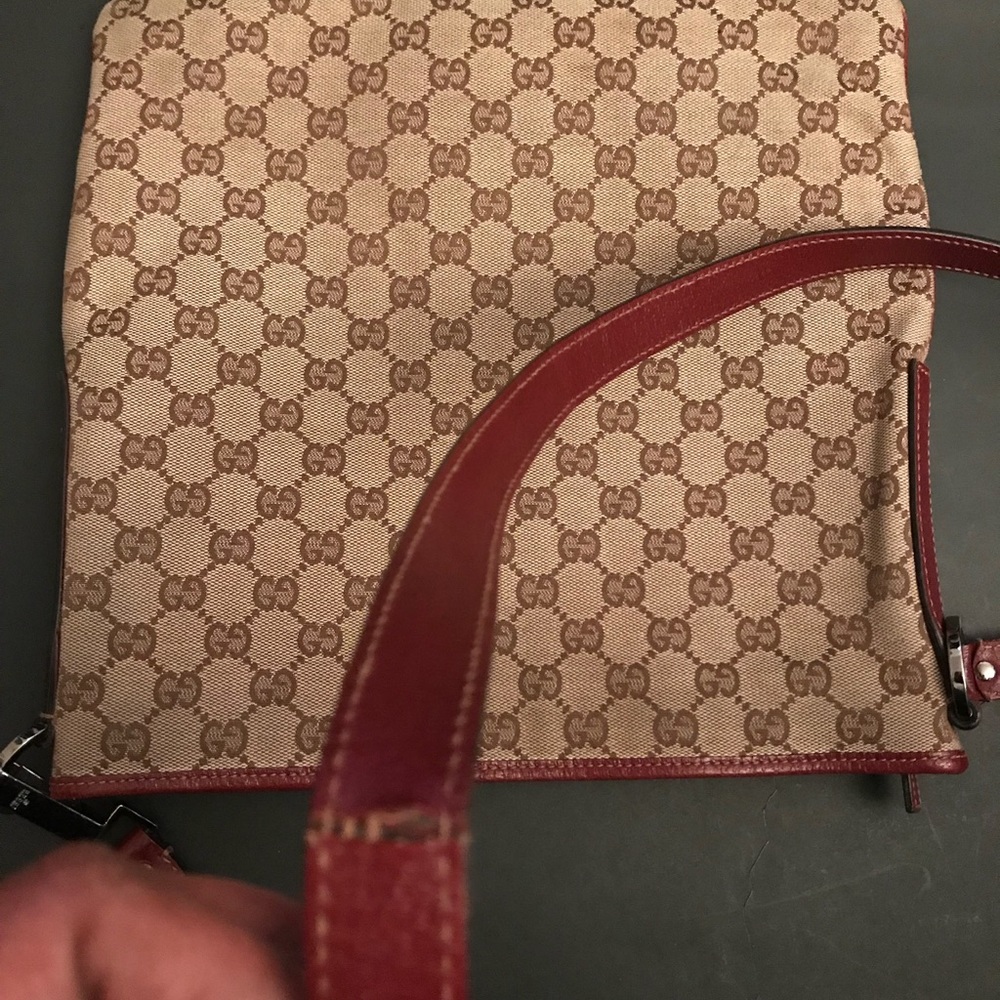 Authentic Gucci GG Canvas Leather Crossbody Bag - Picture 3 of 8